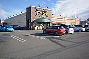 アバンセ新里店(1、436m)