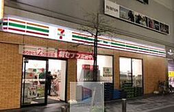 [周辺] セブンイレブン新宿新小川町店 徒歩3分。 190m