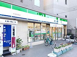 [周辺] ファミリーマート 中田駅前店 徒歩5分。 400m