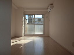 とさでん交通市内線 知寄町一丁目駅 徒歩6分の賃貸マンション 1階ワンルームのリビング/ダイニング