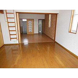 ロフトヴィレッジ B101 1階1LDKのリビング/ダイニング