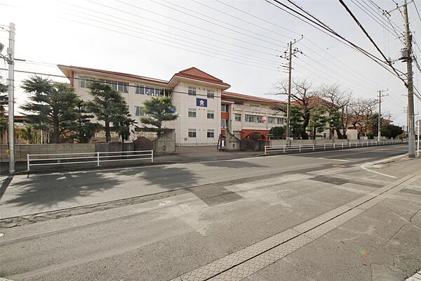 画像3:足利市立桜小学校(729m)