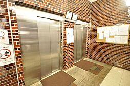 [その他] 上下階への移動が快適なエレベーター完備。