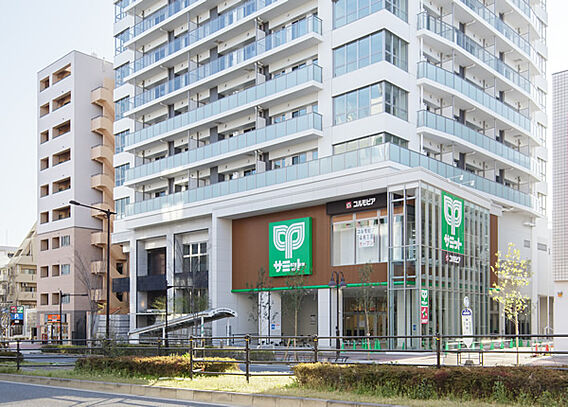 サミットストア...