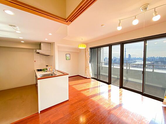 開放感と採光に...