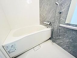 [風呂] 【バスルーム】浴室乾燥機付きのバスルームは、花粉や梅雨時期に大活躍です！！