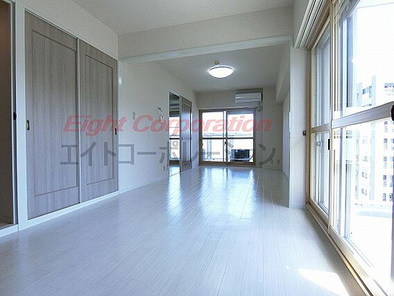 リビング/ダイ...