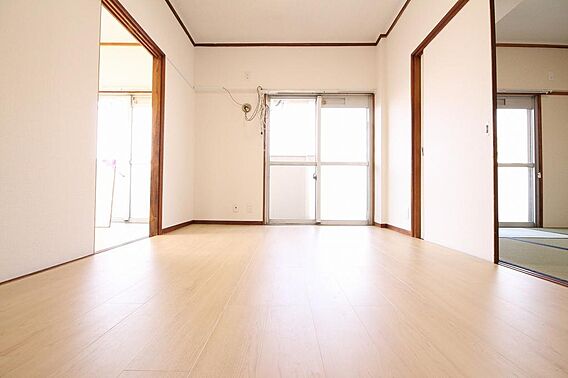 （洋室）■床・...