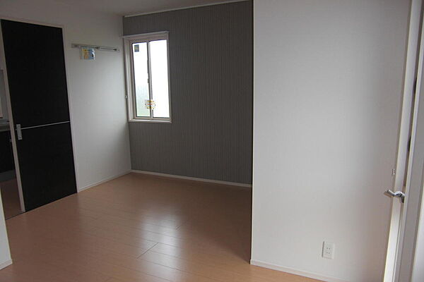apartment 栃木県栃木市箱森町
箱森町の賃貸情報を見る
物件地図