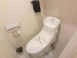 [トイレ] 新規リノベーションで清潔感ある空間になりました