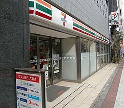 [周辺] セブンイレブン 日本橋久松町店（203m）