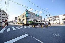 [周辺] 埼玉りそな銀行新狭山支店 301m