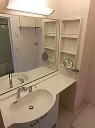 [洗面] 鏡の大きな洗面台