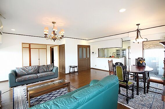 リビング/ダイ...