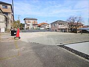 敷地は広々４９．８４坪