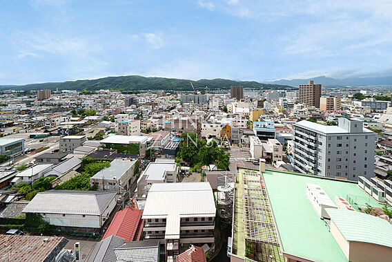 リビングダイニ...