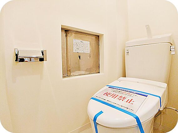 トイレ新規交換...