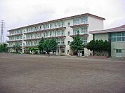 三島市立徳倉小学校 840m
