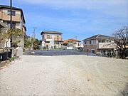 日当たり良好な注文住宅用地です。現地案内も可能／お気軽にお問合せ下さい。（令和4年3月7日撮影）