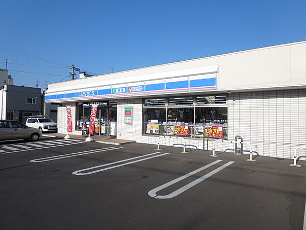 画像22:ローソン 北見北4条西五丁目店（602m）