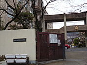 京都市立西野小学校まで499m