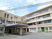 城山中学校 900m
