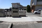 垢田中学校 1840m