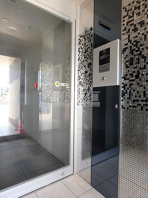 9 / 15