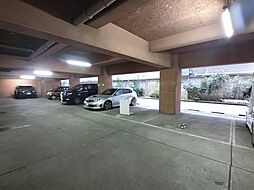 平置き駐車場です。