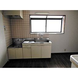 ヴァーチュパイルタウン 2-201 2階2DKの室内