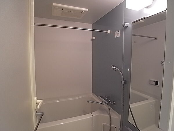 画像5:浴室暖房換気乾燥機付き
