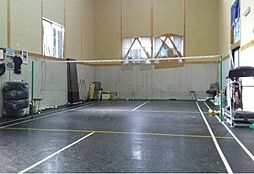 売倉庫・練習場