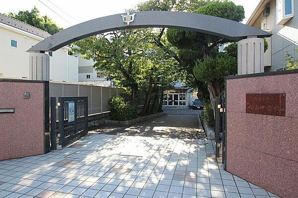 画像25:名古屋市立桜山中学校 641m