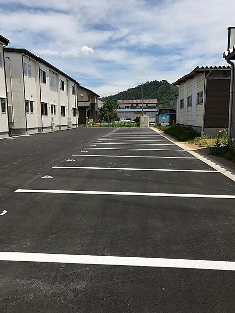 6 / 6
