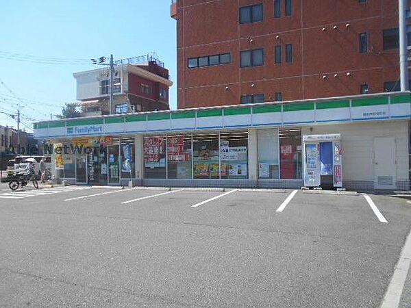 画像8:ファミリーマート富田林若松町西店132m