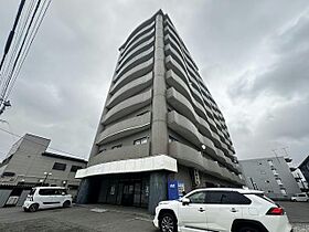 ヴィラ海岸町 702 ｜ 北海道函館市海岸町12-13（賃貸マンション2LDK・7階・64.18㎡） その1