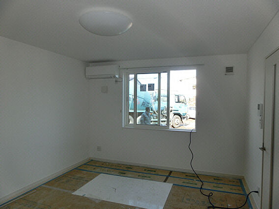 クレスト_内装_0