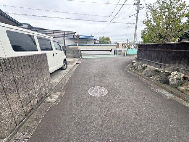 外観 松山市ひばりケ丘