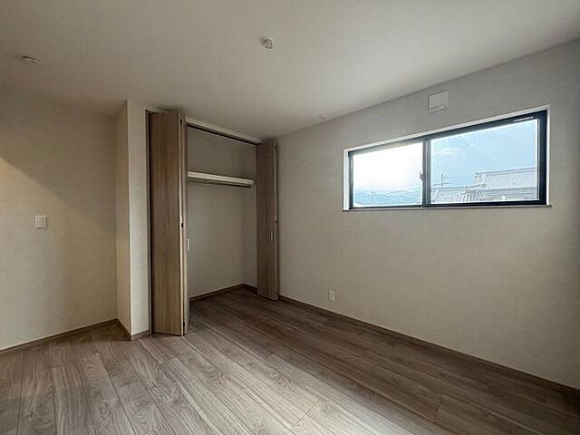 室内 伊予市下吾川