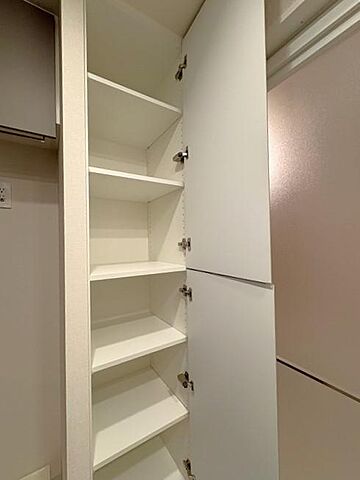 収納 ジオ松山勝山通り 13階/-