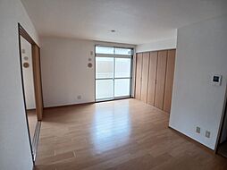 ファミール本田パートVI 101 1階2LDKのリビング/ダイニング