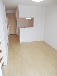 ブローテ・ヒル 102 1階1LDKのリビング/ダイニング