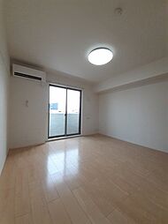 パレス・シュティルＣ 102 1階ワンルームのリビング/ダイニング