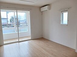 グラン・シャリオ 201 2階2LDKのリビング/ダイニング