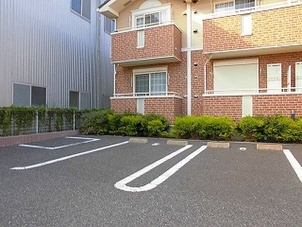 プラシード　ツバサI 1階 | 千葉県千葉市稲毛区小深町 賃貸マンション 駐車場