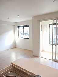 アール　ブリーゼ　Ｂ 102 1階1LDKのリビング/ダイニング