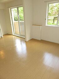 セレノガーデン 102 1階1LDKのリビング/ダイニング