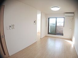 ラ・エルヴィータ 201 2階1LDKのリビング/ダイニング