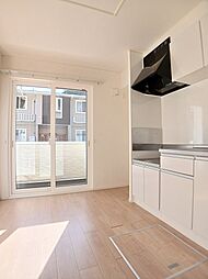 パラティーノII 103 1階2DKのリビング/ダイニング