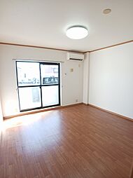 Ｔ＆Ｒ 102 1階1Kのリビング/ダイニング